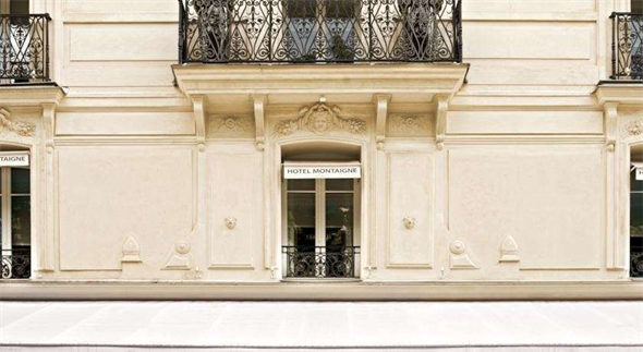 6 Avenue Montaigne, 75008 Paris, France
